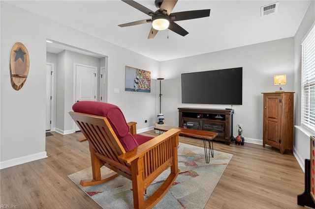 2009 Laycock Ln Unit 102, Suffolk, VA 23435