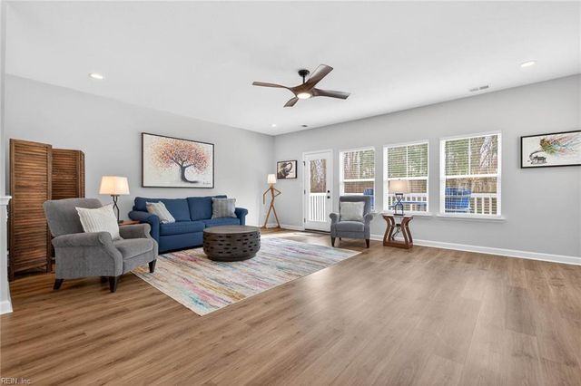 2009 Laycock Ln Unit 102, Suffolk, VA 23435