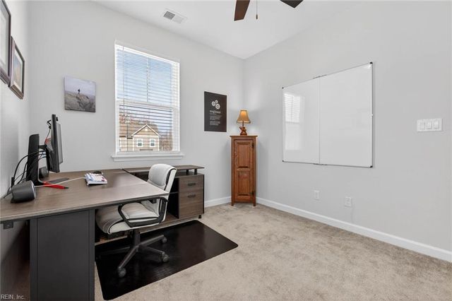 2009 Laycock Ln Unit 102, Suffolk, VA 23435