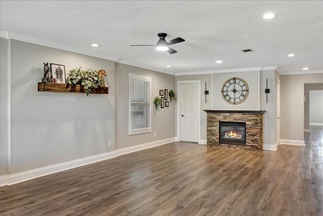 12335 2nd Street, Santa Fe, TX 77539