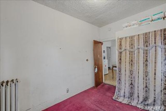 4527 Hill Avenue, Bronx, NY 10466