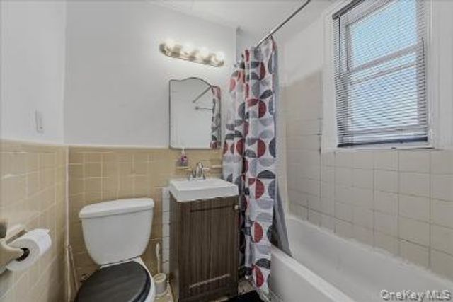 4527 Hill Avenue, Bronx, NY 10466