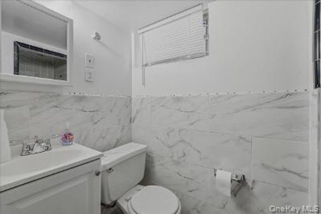 4527 Hill Avenue, Bronx, NY 10466