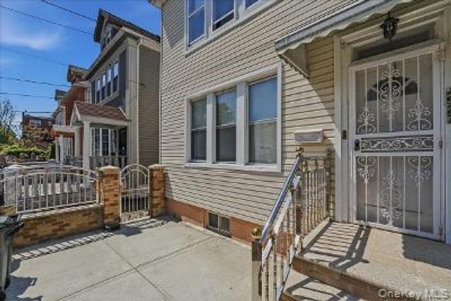 4527 Hill Avenue, Bronx, NY 10466