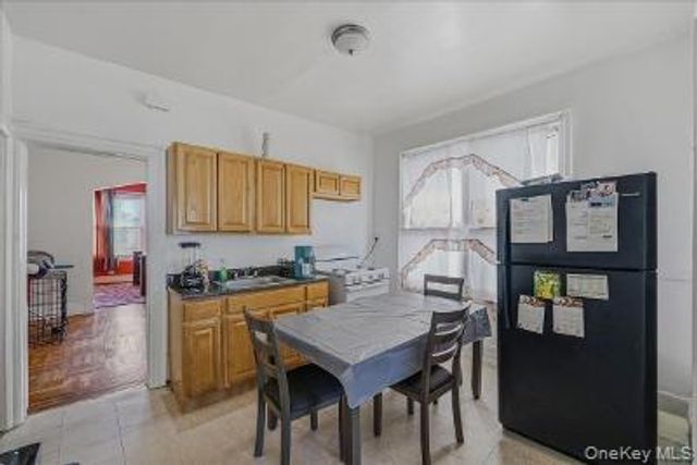 4527 Hill Avenue, Bronx, NY 10466