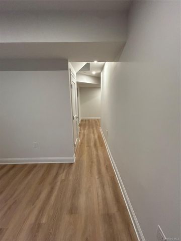 61 Adelphi Avenue 63, Harrison, NY 10528