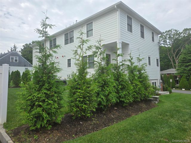 61 Adelphi Avenue 63, Harrison, NY 10528