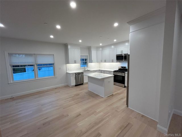 61 Adelphi Avenue 63, Harrison, NY 10528