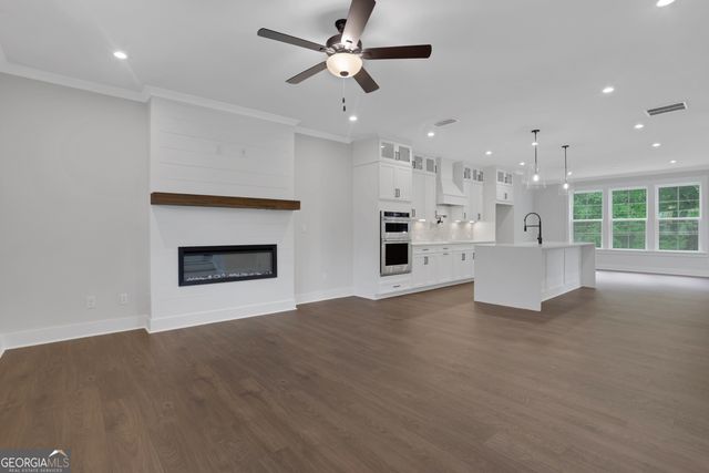 110 Bridgecrest Road, Roswell, GA 30075
