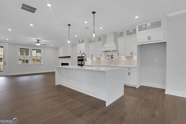 110 Bridgecrest Road, Roswell, GA 30075