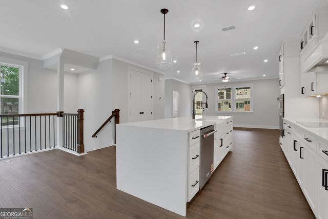 110 Bridgecrest Road, Roswell, GA 30075
