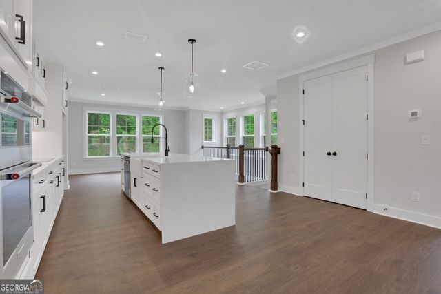 110 Bridgecrest Road, Roswell, GA 30075
