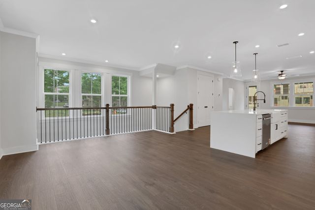 110 Bridgecrest Road, Roswell, GA 30075