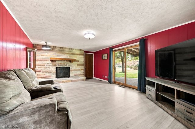 4837 leigh Avenue NW, Canton, OH 44709