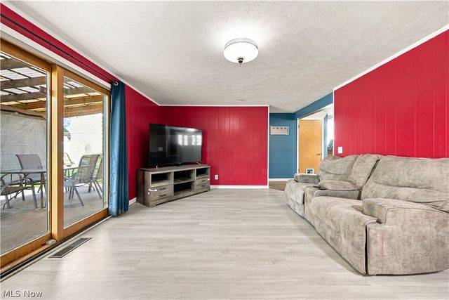 4837 leigh Avenue NW, Canton, OH 44709
