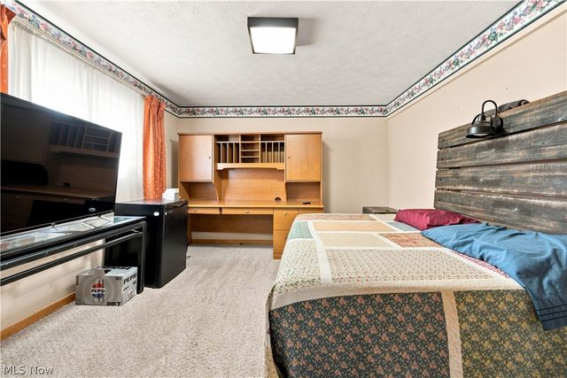 4837 leigh Avenue NW, Canton, OH 44709
