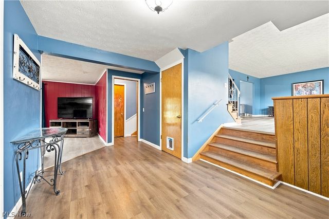 4837 leigh Avenue NW, Canton, OH 44709