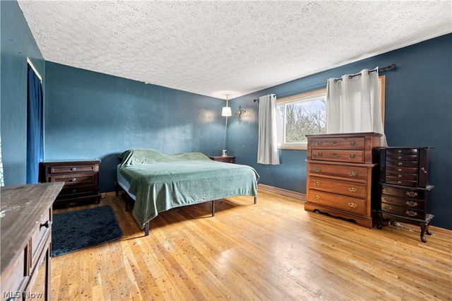 4837 leigh Avenue NW, Canton, OH 44709