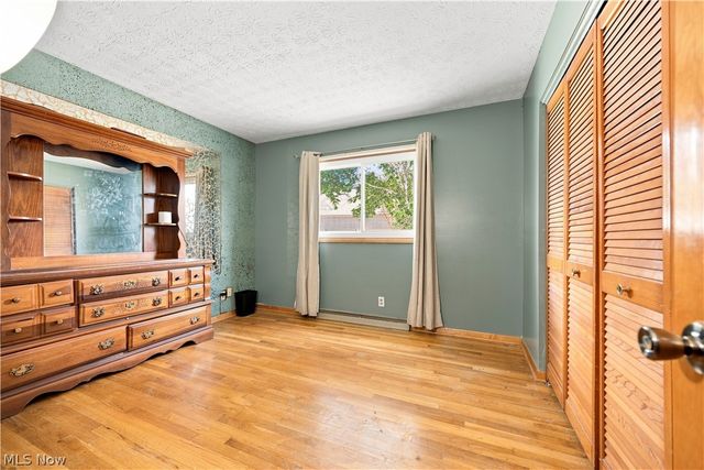 4837 leigh Avenue NW, Canton, OH 44709