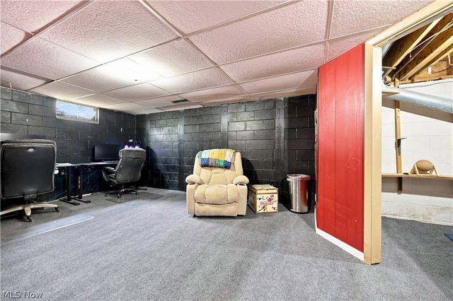 4837 leigh Avenue NW, Canton, OH 44709