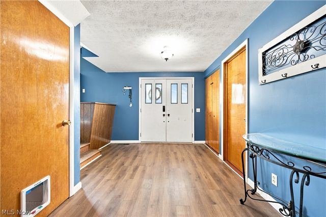 4837 leigh Avenue NW, Canton, OH 44709