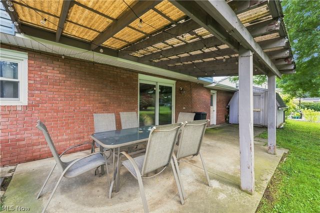 4837 leigh Avenue NW, Canton, OH 44709