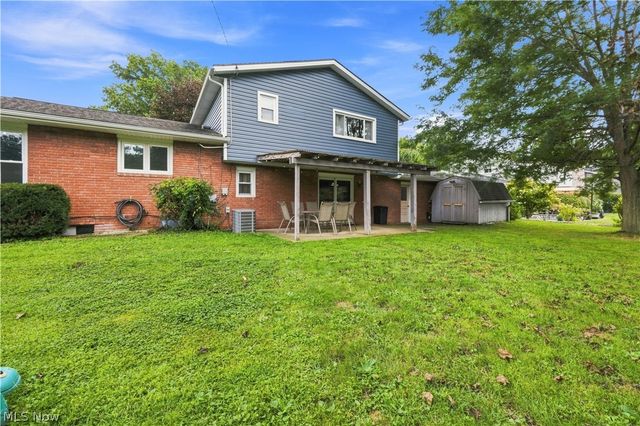 4837 leigh Avenue NW, Canton, OH 44709