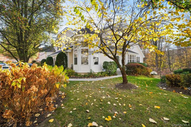 25 Briarbrook Drive 25, Briarcliff Manor, NY 10510