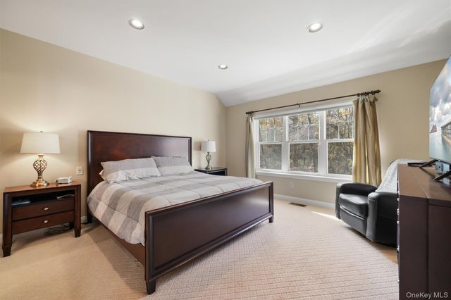 25 Briarbrook Drive 25, Briarcliff Manor, NY 10510