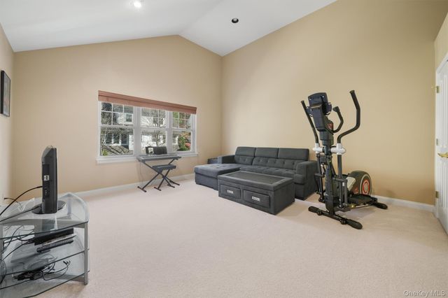 25 Briarbrook Drive 25, Briarcliff Manor, NY 10510