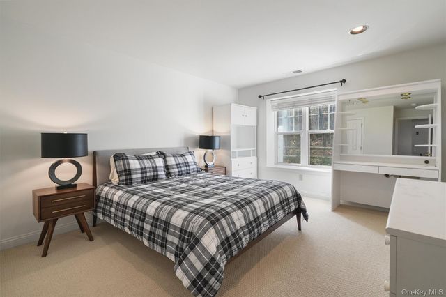 25 Briarbrook Drive 25, Briarcliff Manor, NY 10510