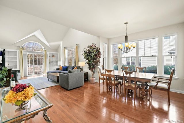 25 Briarbrook Drive 25, Briarcliff Manor, NY 10510