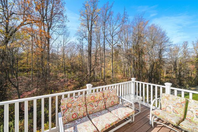 25 Briarbrook Drive 25, Briarcliff Manor, NY 10510