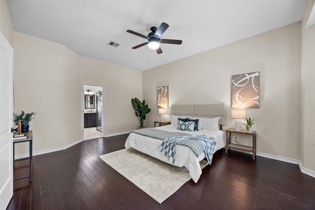 10409 Little Creek CIR, Dripping Springs, TX 78620