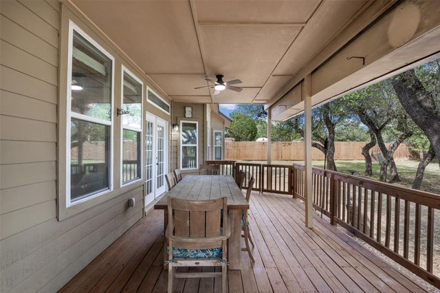 10409 Little Creek CIR, Dripping Springs, TX 78620