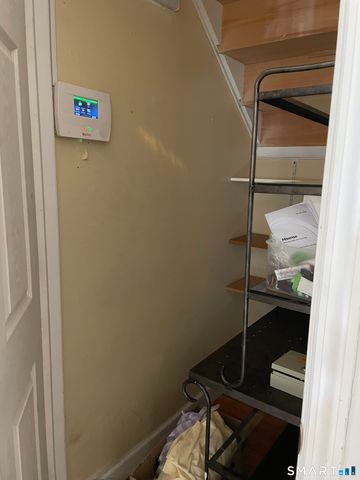 41 Elmcroft Road, Stamford, CT 06902