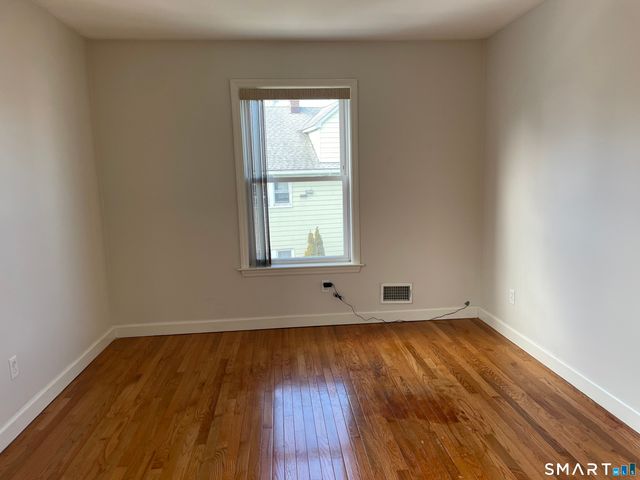 41 Elmcroft Road, Stamford, CT 06902