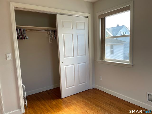 41 Elmcroft Road, Stamford, CT 06902