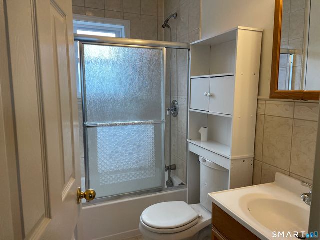 41 Elmcroft Road, Stamford, CT 06902