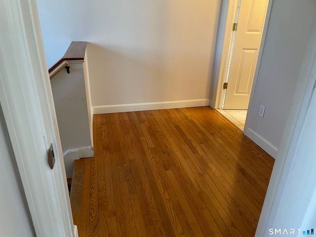 41 Elmcroft Road, Stamford, CT 06902