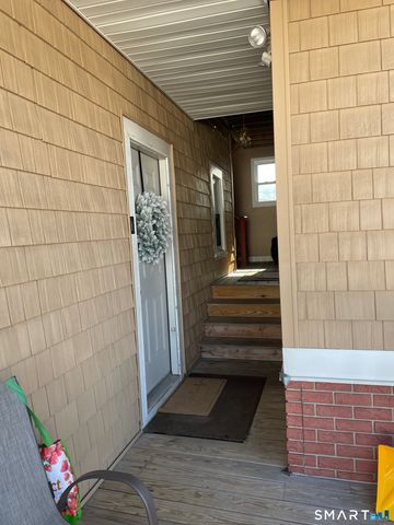 41 Elmcroft Road, Stamford, CT 06902