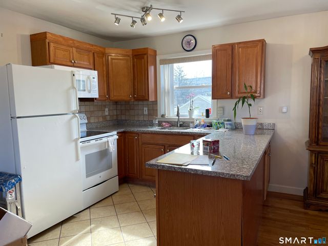 41 Elmcroft Road, Stamford, CT 06902