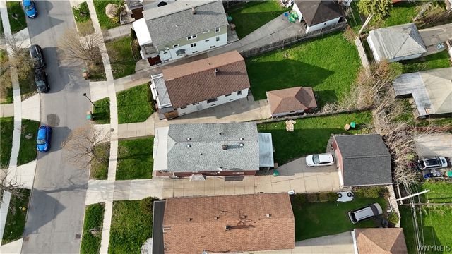 41 Pendennis Place, Cheektowaga, NY 14225