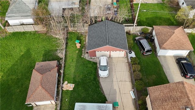 41 Pendennis Place, Cheektowaga, NY 14225