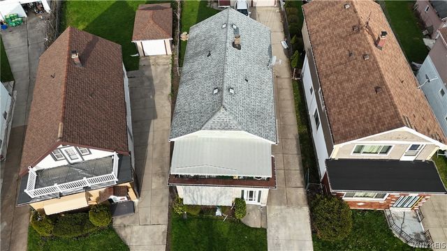 41 Pendennis Place, Cheektowaga, NY 14225