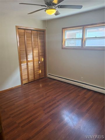 41 Pendennis Place, Cheektowaga, NY 14225