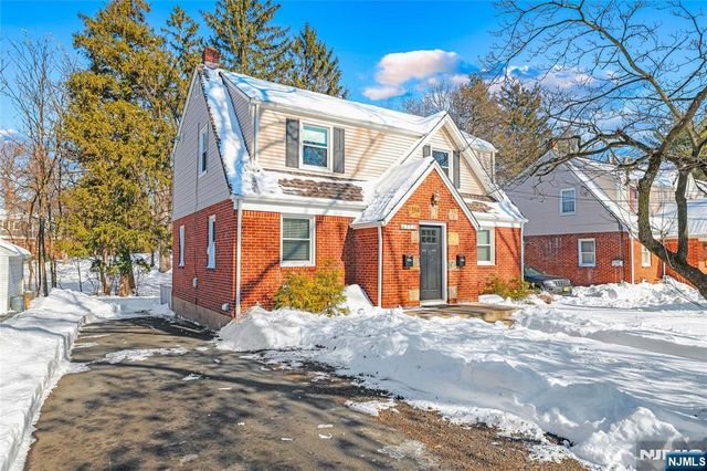 371 Gilbert Street 2, Ridgewood, NJ 07450