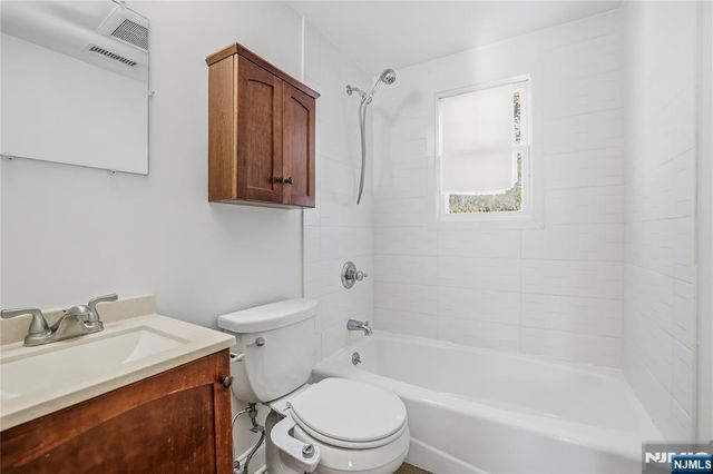 371 Gilbert Street 2, Ridgewood, NJ 07450