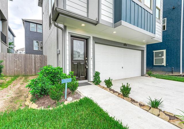 2022 Groveland Glen Drive, Houston, TX 77051