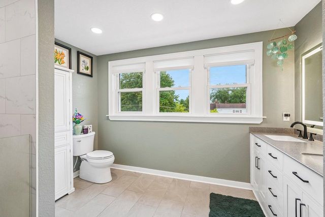 1059 9th AVENUE, Grafton, WI 53024
